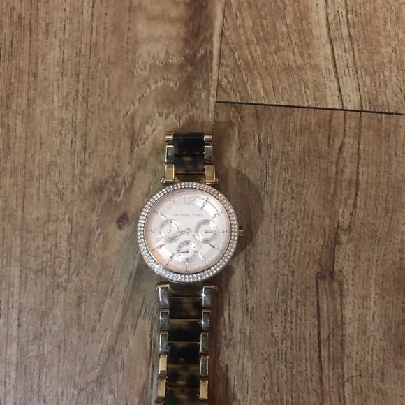 Michael Kors Watch - Picture 7 of 7